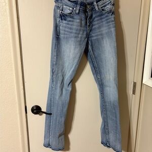 Daytrip Blue Straight Leg Jeans with Subtle Fading